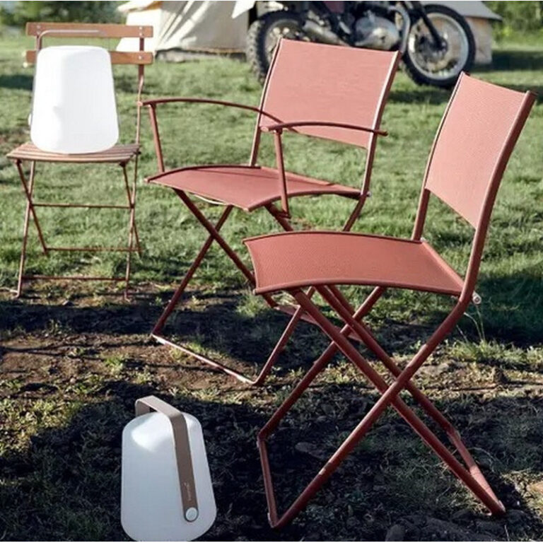 FERMOB - Chaise pliante de repas FERMOB Plein air en métal - 9 coloris