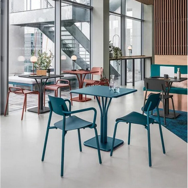 FERMOB - Fauteuil avec accoudoirs bridge FERMOB Studie en métal - 25 coloris