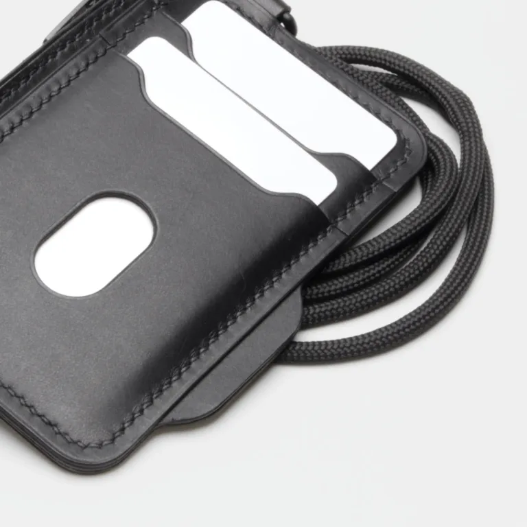 Darksails - Porte-Cartes Zippé en Cuir Noir avec Bandoulière