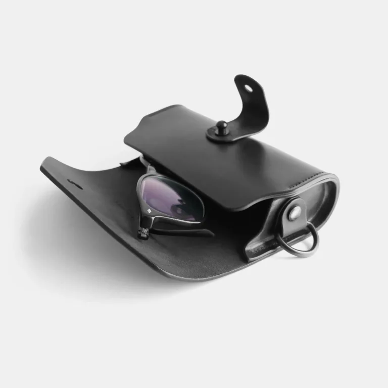 Darksails - Étui à Lunettes en Cuir Noir