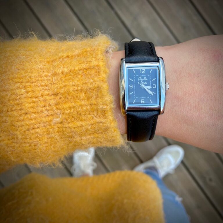 Menthe à l'eau - Montre Femme La Rectangle bracelet cuir noir fond noir – Noir