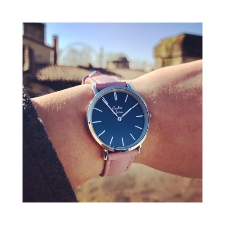 Menthe à l'eau - Montre Femme La Véritable bracelet cuir rose pastel fond noir chromée – Rose
