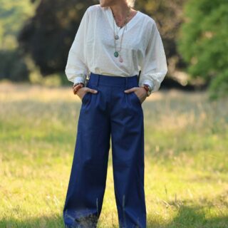 Pantalon Tino – Jean de coton bleu par la marque Quintessence Quintessence - Pantalon Tino – Jean de coton bleu