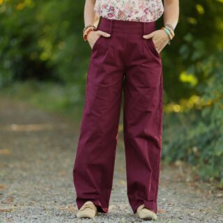 Pantalon Tino – Toile de coton bordeaux par la marque Quintessence Quintessence - Pantalon Tino – Toile de coton bordeaux