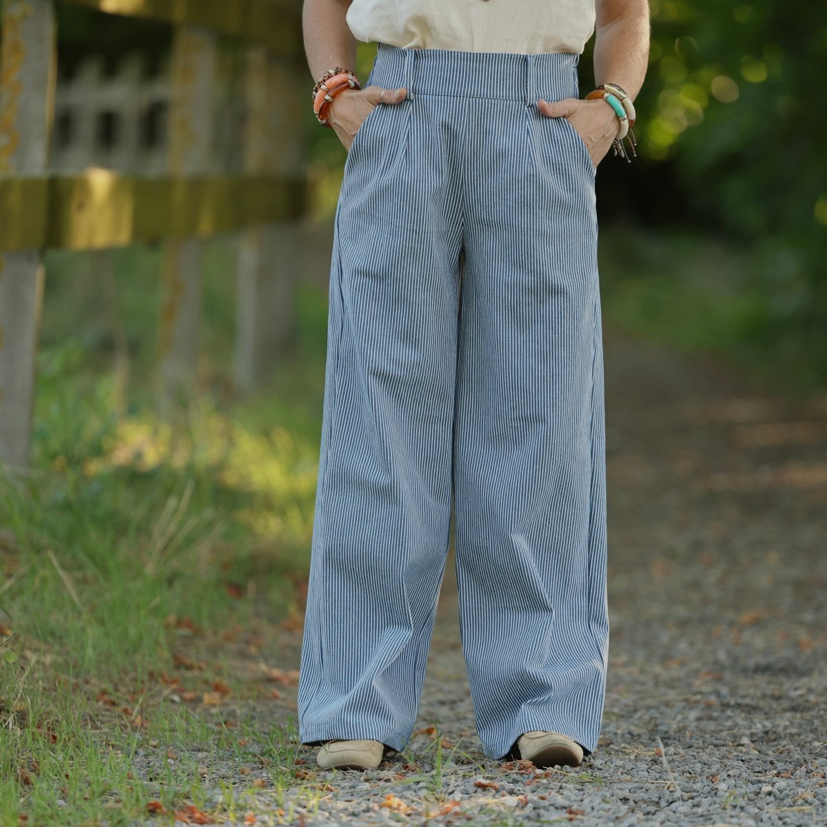 pantalon tino toile de coton raye bleu blanc 9736230 Quintessence - Pantalon Tino - Toile de coton rayé bleu blanc – 3XL