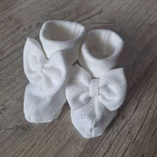 Chaussons Neoud en jersey 100% coton en maille pointelle par la marque La Fabrique À DeDeuh La Fabrique À DeDeuh - Chaussons Neoud en jersey 100% coton en maille pointelle