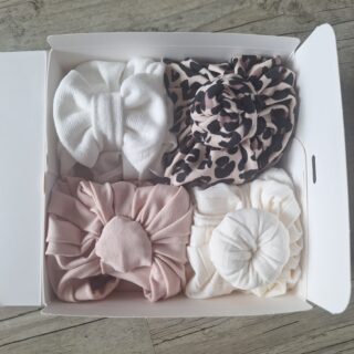 LOT 1: 4 Turbans matière mixte – finition mixte – Oeko-Tex par la marque La Fabrique À DeDeuh La Fabrique À DeDeuh - LOT 1: 4 Turbans matière mixte – finition mixte – Oeko-Tex