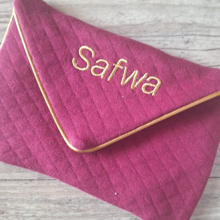La Fabrique A DeDeuh - Pochette personnalisée brodée – Cadeau Fête des Mères – 25x18cm