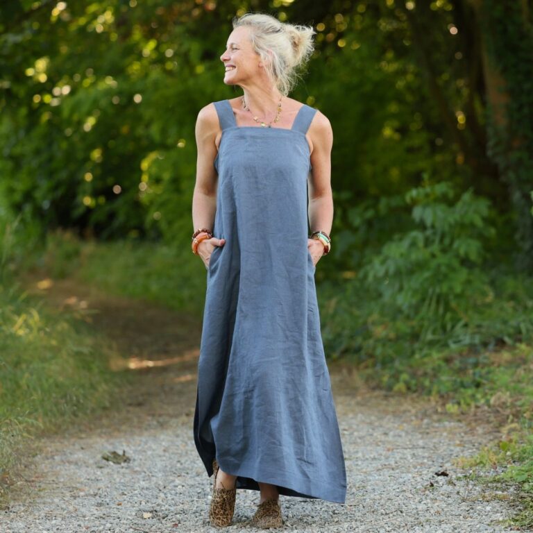 Quintessence - Robe Sybille — Lin lavé bleu jean – M