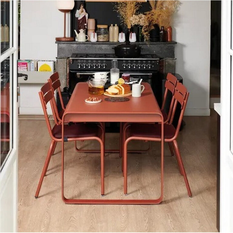 table a manger fermob bellevie 140x80cm en metal 25 coloris FERMOB - Table à manger rectangulaire FERMOB Bellevie 140x80cm en métal - 25 coloris