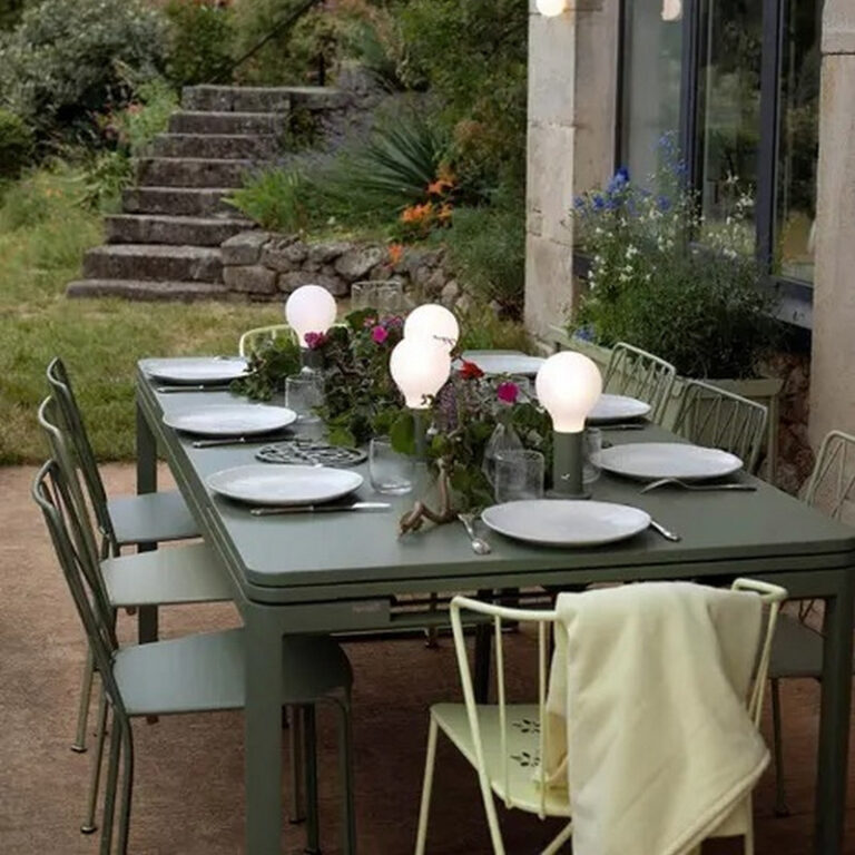 FERMOB - Table à manger rectangulaire FERMOB Biarritz avec allonges 200/300x100cm en métal - 25 coloris