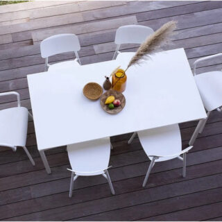 Table à manger rectangulaire FERMOB Calvi 160x80cm en métal – 25 coloris par la marque Fermob Fermob - Table à manger rectangulaire FERMOB Calvi 160x80cm en métal – 25 coloris