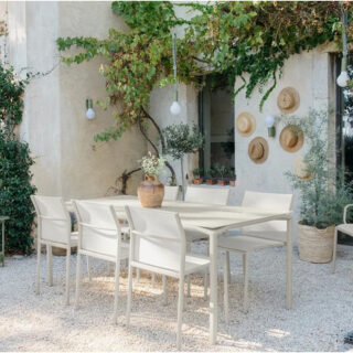 Table à manger rectangulaire FERMOB Calvi 195x95cm en métal – 25 coloris par la marque Fermob Fermob - Table à manger rectangulaire FERMOB Calvi 195x95cm en métal – 25 coloris