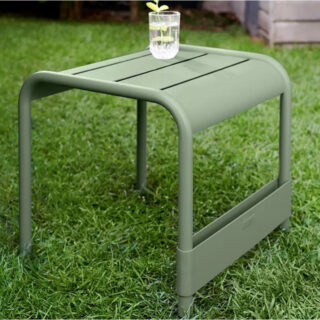 Table basse FERMOB Luxembourg 42x44cm en métal – 25 coloris par la marque Fermob Fermob - Table basse FERMOB Luxembourg 42x44cm en métal – 25 coloris