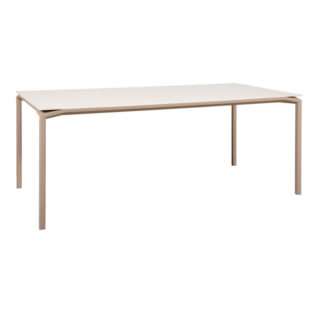 Table minérale à manger rectangulaire FERMOB Calvi Aeris 195x95cm en métal – 25 coloris par la marque Fermob Fermob - Table minérale à manger rectangulaire FERMOB Calvi Aeris 195x95cm en métal – 25 coloris