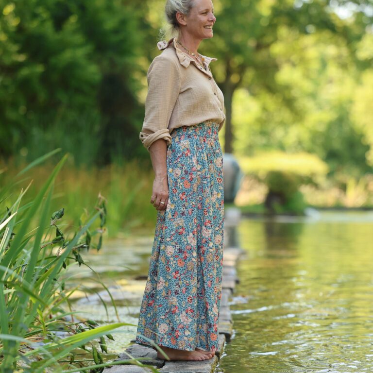Quintessence - Jupe Tao — Viscose imprimé Prairie d’azur – XXL