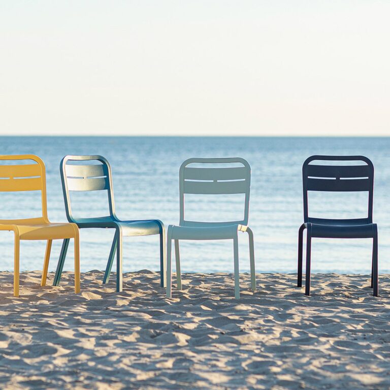 Grosfillex B2C - Chaise extérieur Recyclée Cannes – Vert tender