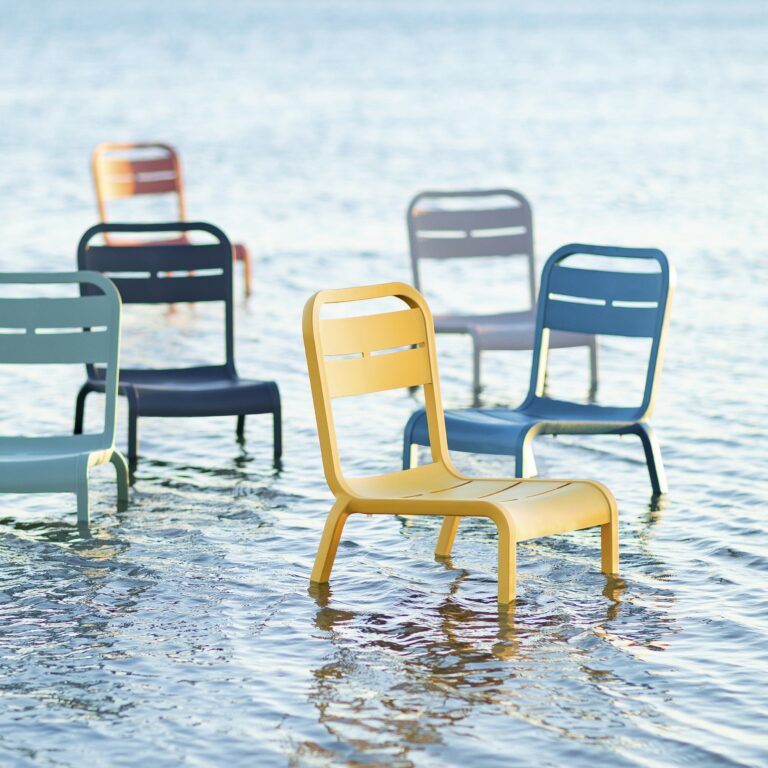 Grosfillex B2C - Chaise extérieur Recyclée Cannes – Vert tender