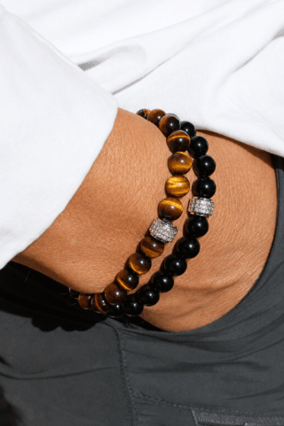 Coffret Duo de Bracelets Onyx & Oeil de Tigre – Or Blanc par la marque NEIJE NEIJE - Coffret Duo de Bracelets Onyx & Oeil de Tigre – Or Blanc