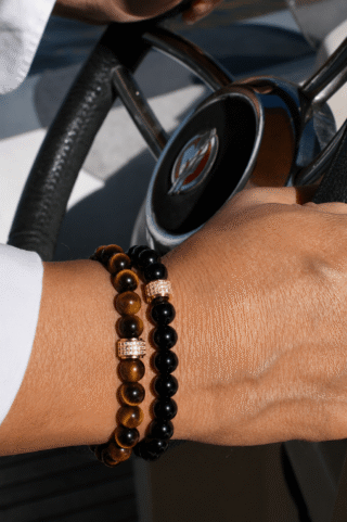 Coffret Duo de Bracelets Onyx & Oeil de Tigre – Or Jaune par la marque NEIJE NEIJE - Coffret Duo de Bracelets Onyx & Oeil de Tigre – Or Jaune
