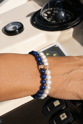 Coffret Duo de Bracelets Lapis Lazuli & Perles d’eau douce – Or Jaune par la marque NEIJE NEIJE - Coffret Duo de Bracelets Lapis Lazuli & Perles d’eau douce – Or Jaune