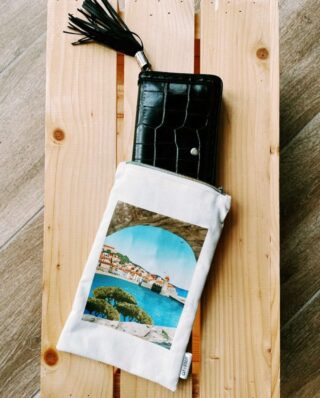 Pochette en tissu Collioure Village par la marque Foliove Foliove - Pochette en tissu Collioure Village