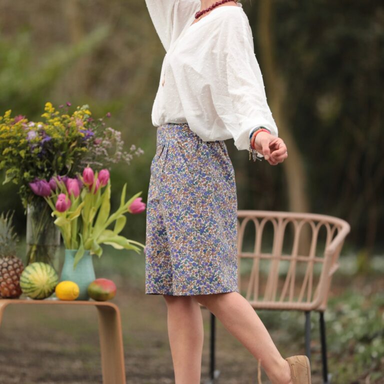 Quintessence - Bermuda Eline - coton Champs de violettes – XXL