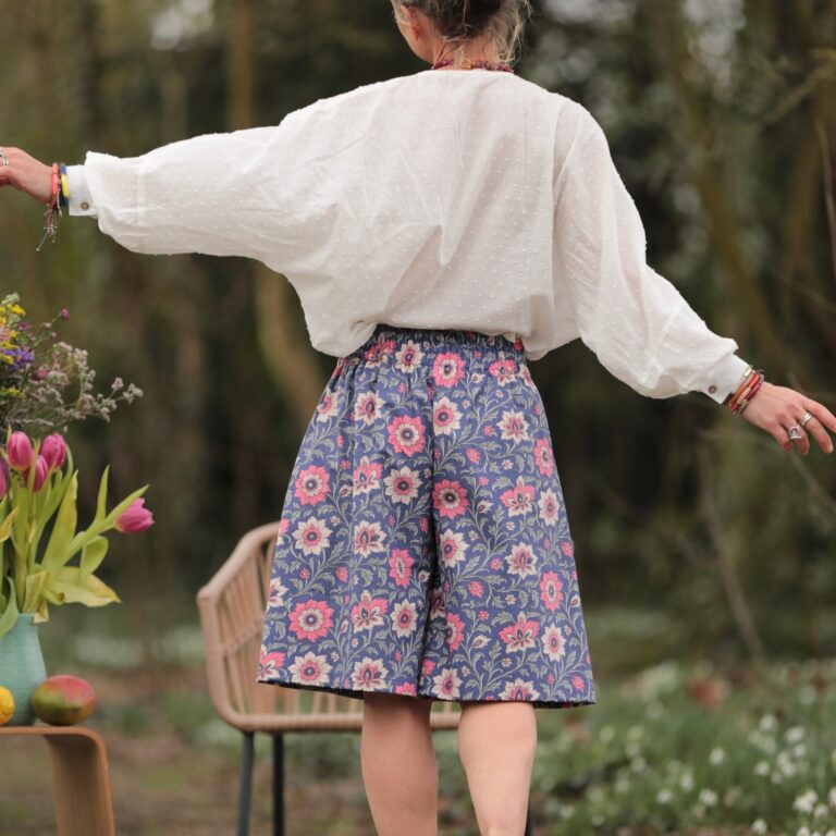 Quintessence - Bermuda Eline - Toile de coton Fleurs de Bali – XXL