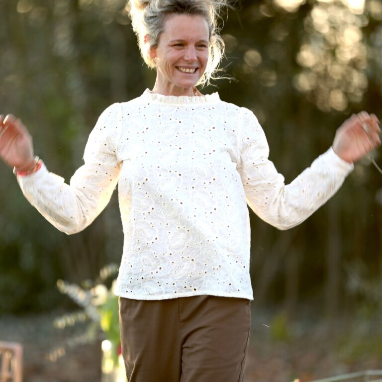 Meta SS25 - Blouse Fantine - Coton ivoire brodé relief – XL