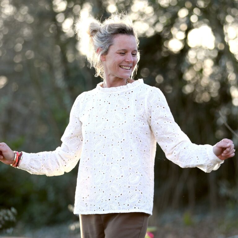 Meta SS25 - Blouse Fantine - Coton ivoire brodé relief – XL