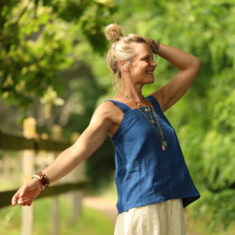 Quintessence - Blouse Florence – Lin bleu majorelle – XXL