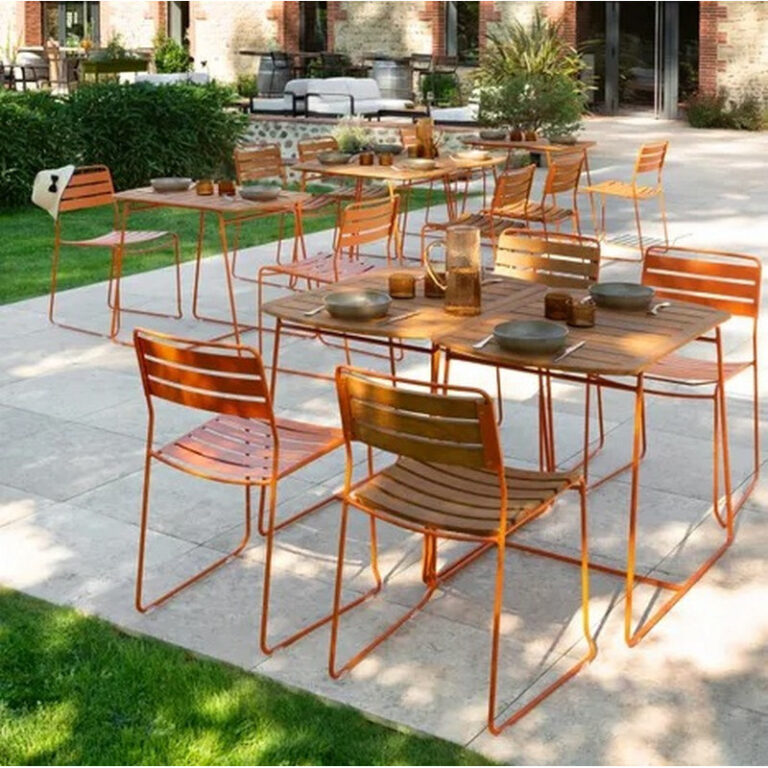 FERMOB - Chaise de repas FERMOB Surprising Teck en bois et métal - 25 coloris