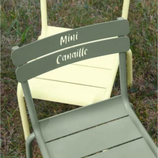Chaise pour enfant mini canaille FERMOB Luxembourg Kid en métal – 7 coloris par la marque Fermob Fermob - Chaise pour enfant mini canaille FERMOB Luxembourg Kid en métal – 7 coloris