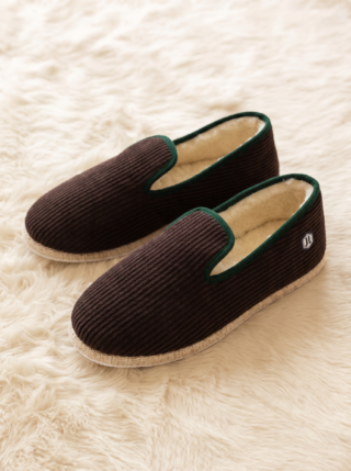 Charentaises tradition marron vert par la marque JULES & JENN JULES & JENN - Charentaises tradition marron vert