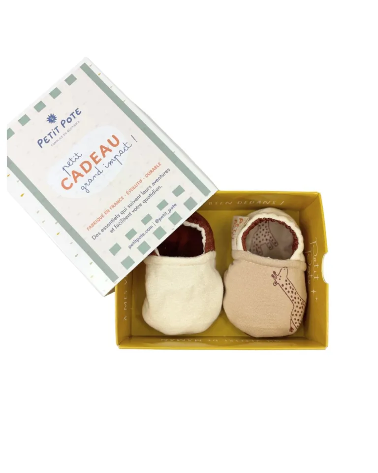 Petit Pote - Chaussons bébé souples – Coeurs / 18-20