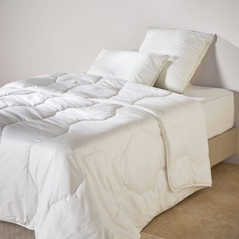 crop1333x1333@0x449 1 COSI PAR CAMIF - Couette chaude coton anti-acariens phytocare Louna
