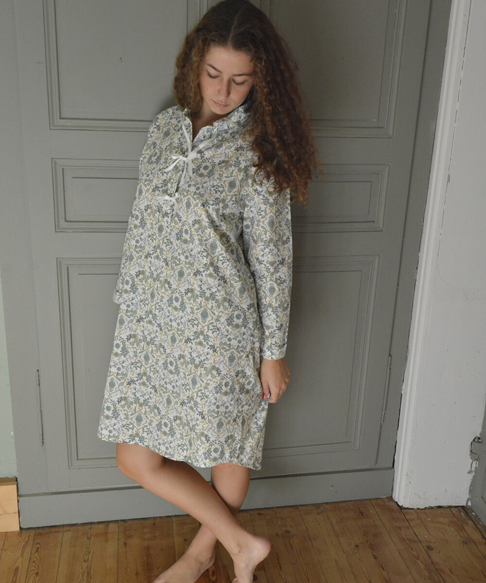eli2521 1ed56c90 46fb 602c b24e dd26c34b9bb9 Fleurs Pois & Cie - Chemise de nuit 100% coton - Blanc/vert foncé/vert clair/Bleu ciel