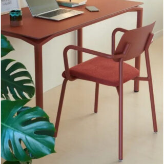 Fauteuil avec accoudoirs bridge FERMOB Studie en tissu et métal – 7 coloris par la marque Fermob Fermob - Fauteuil avec accoudoirs bridge FERMOB Studie en tissu et métal – 7 coloris
