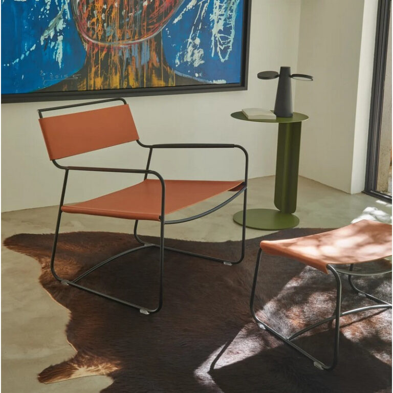 FERMOB - Fauteuil bas en cuir FERMOB Surprising en métal - 2 coloris