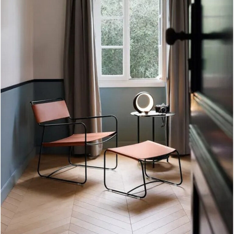 FERMOB - Fauteuil bas en cuir FERMOB Surprising en métal - 2 coloris