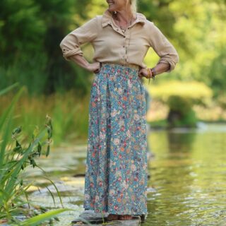 Jupe Tao — Viscose imprimé Prairie d’azur par la marque Quintessence Quintessence - Jupe Tao — Viscose imprimé Prairie d’azur