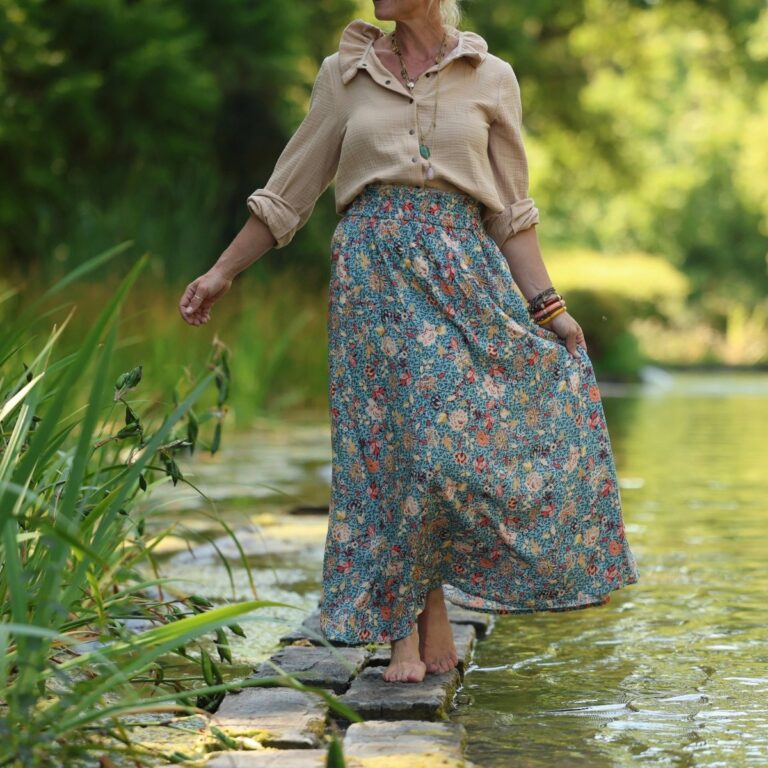 Quintessence - Jupe Tao — Viscose imprimé Prairie d’azur – XXL