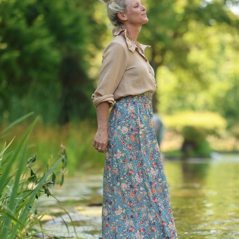 Quintessence - Jupe Tao — Viscose imprimé Prairie d’azur – XXL