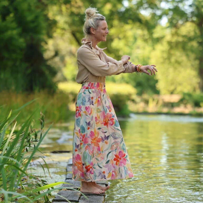 Quintessence - Jupe Tao — Viscose imprimée Jardin d’aquarelle – XXXL