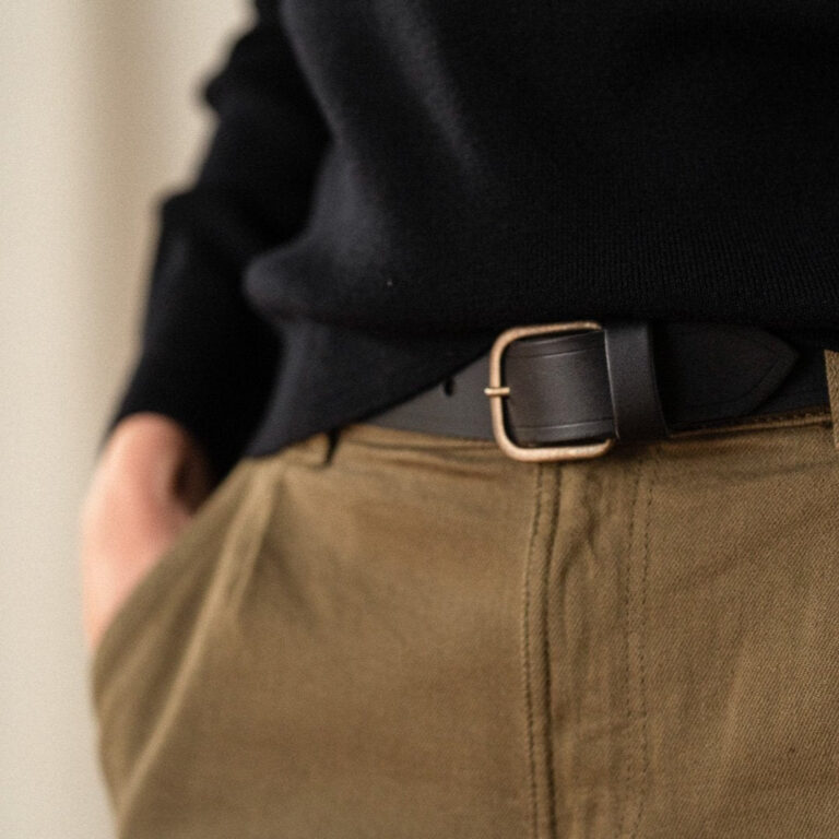 Le T-Shirt Propre - La ceinture en cuir français – Noir / XL