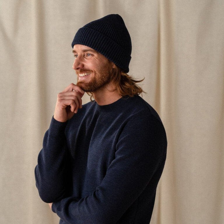 Le T-Shirt Propre - Le bonnet en laine française – Noir / TU