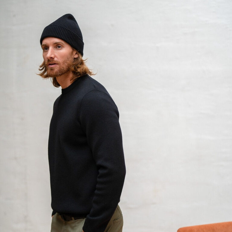 Le T-Shirt Propre - Le bonnet en laine française – Noir / TU