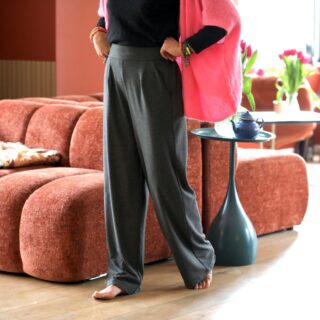 Le Pantalon Cocoon Louis — jersey gris chiné par la marque Quintessence Quintessence - Le Pantalon Cocoon Louis — jersey gris chiné