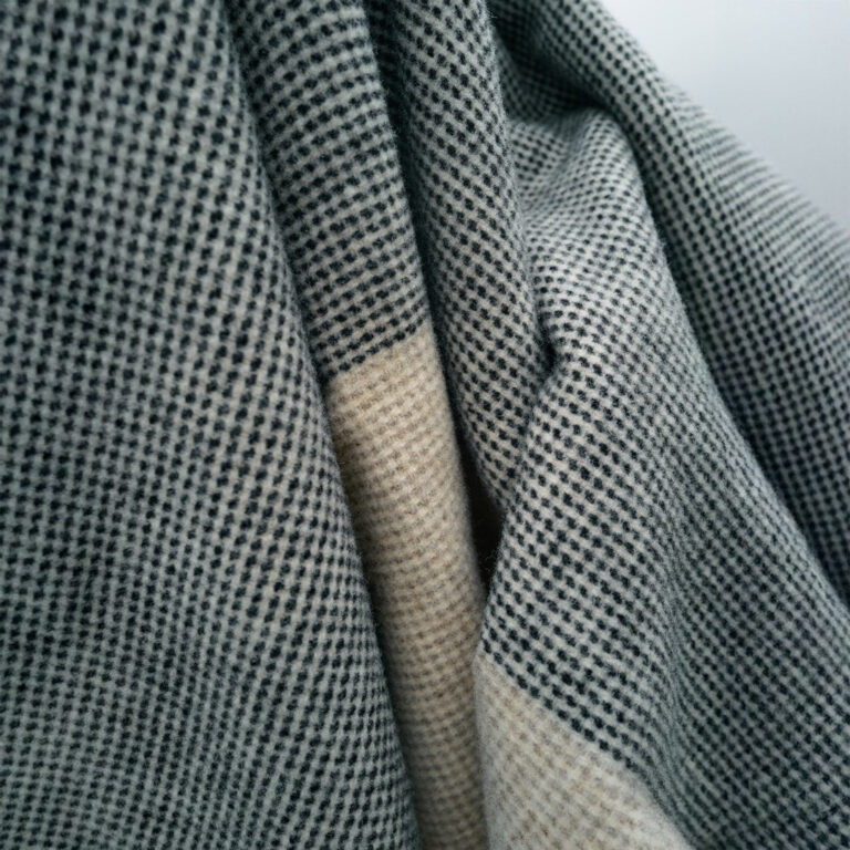 Le T-Shirt Propre - Le plaid en 100% laine française – Unique / TU