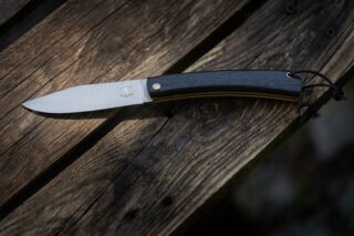 Le Tourbé Inox par la marque Couteaux Morta Couteaux Morta - Le Tourbé Inox